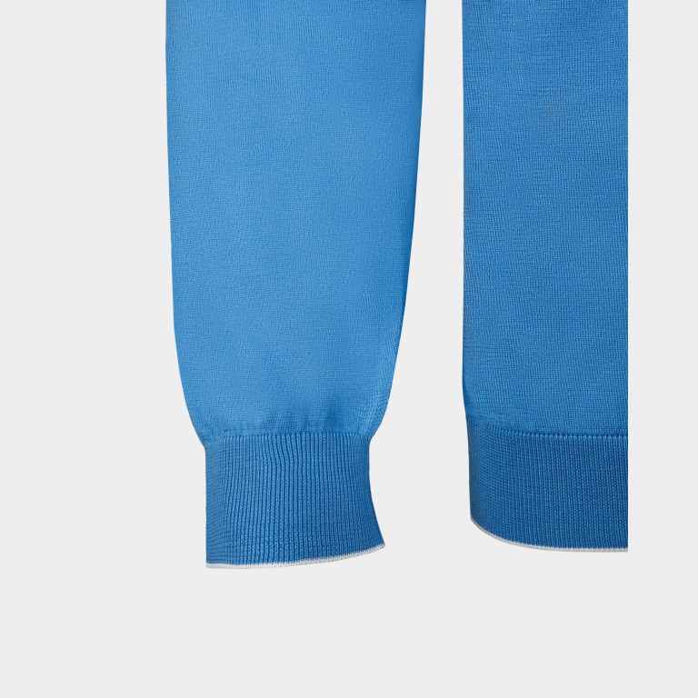 Блакитне чоловіче поло  