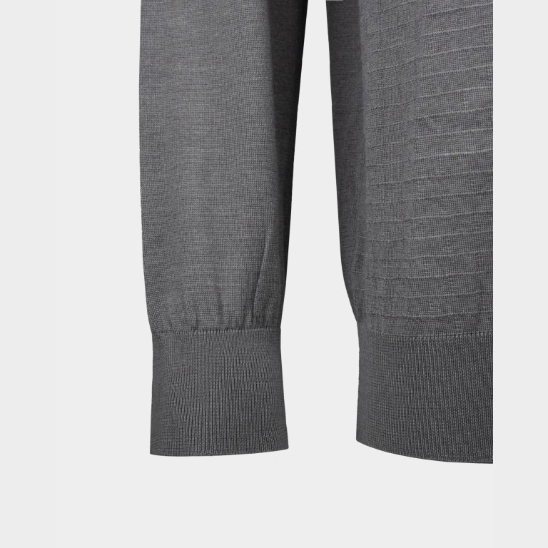 Сірий чоловічий светр джемпер