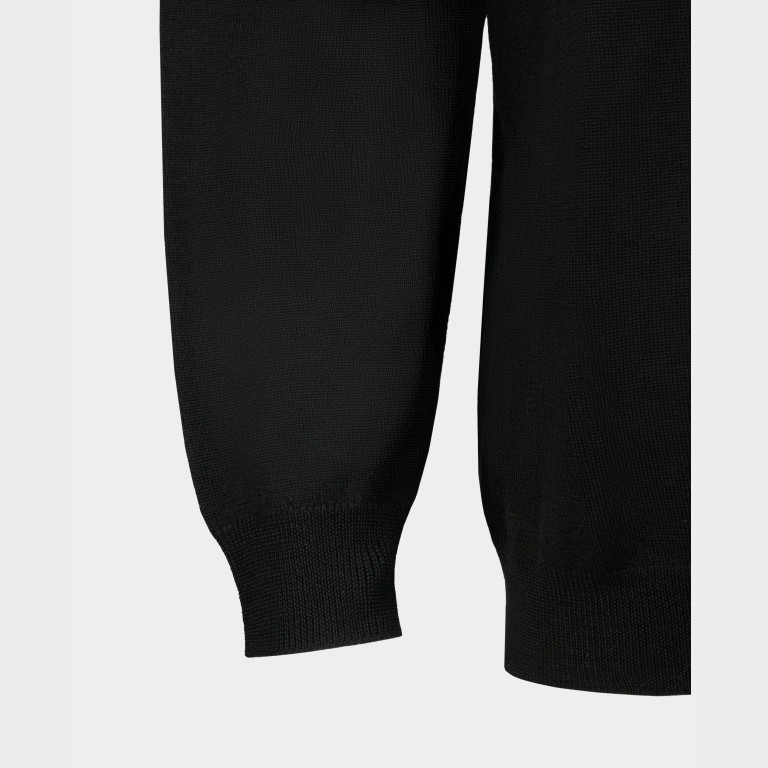 Чорний чоловічий светр